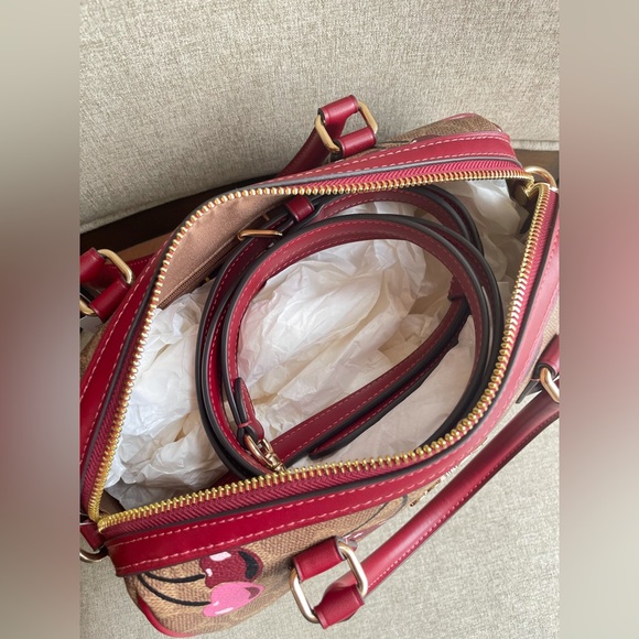 NWT!2PCS COACH ROWAN SATCHEL BAG IN SIGNATURE WITH CHERRY AND WRISTLET - Picture 6 of 11
